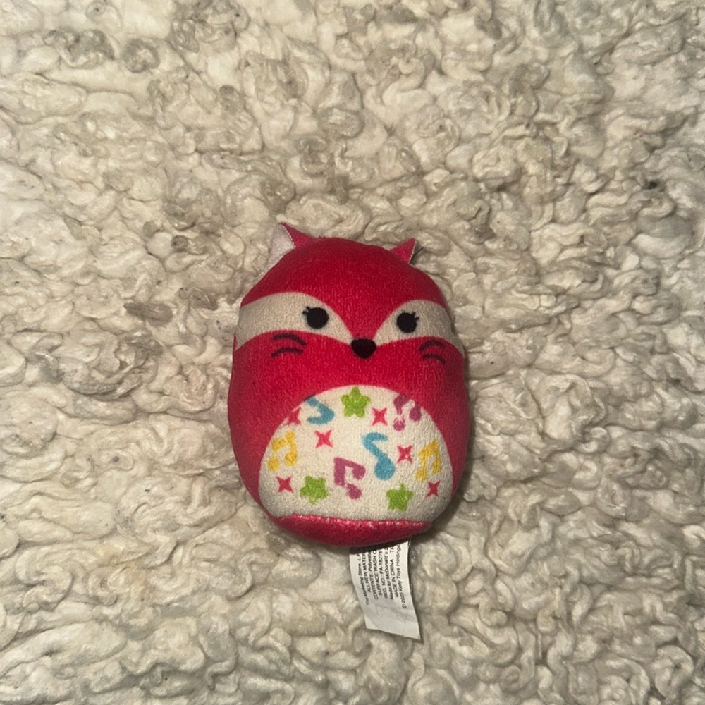 Collectible. Mini Squishmellon.